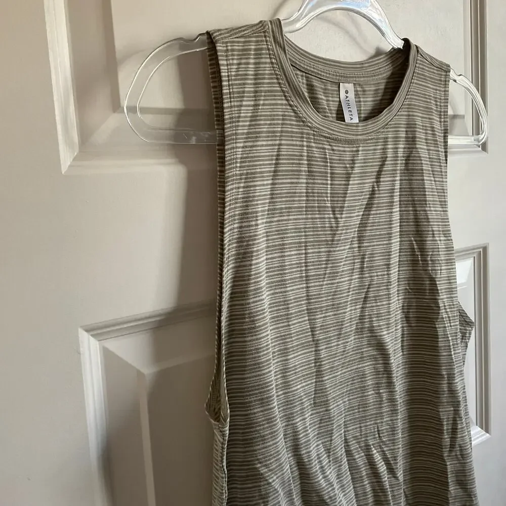 Athleta Women’s Cloudlight Striped Muscle‎ Tank - Size Small
